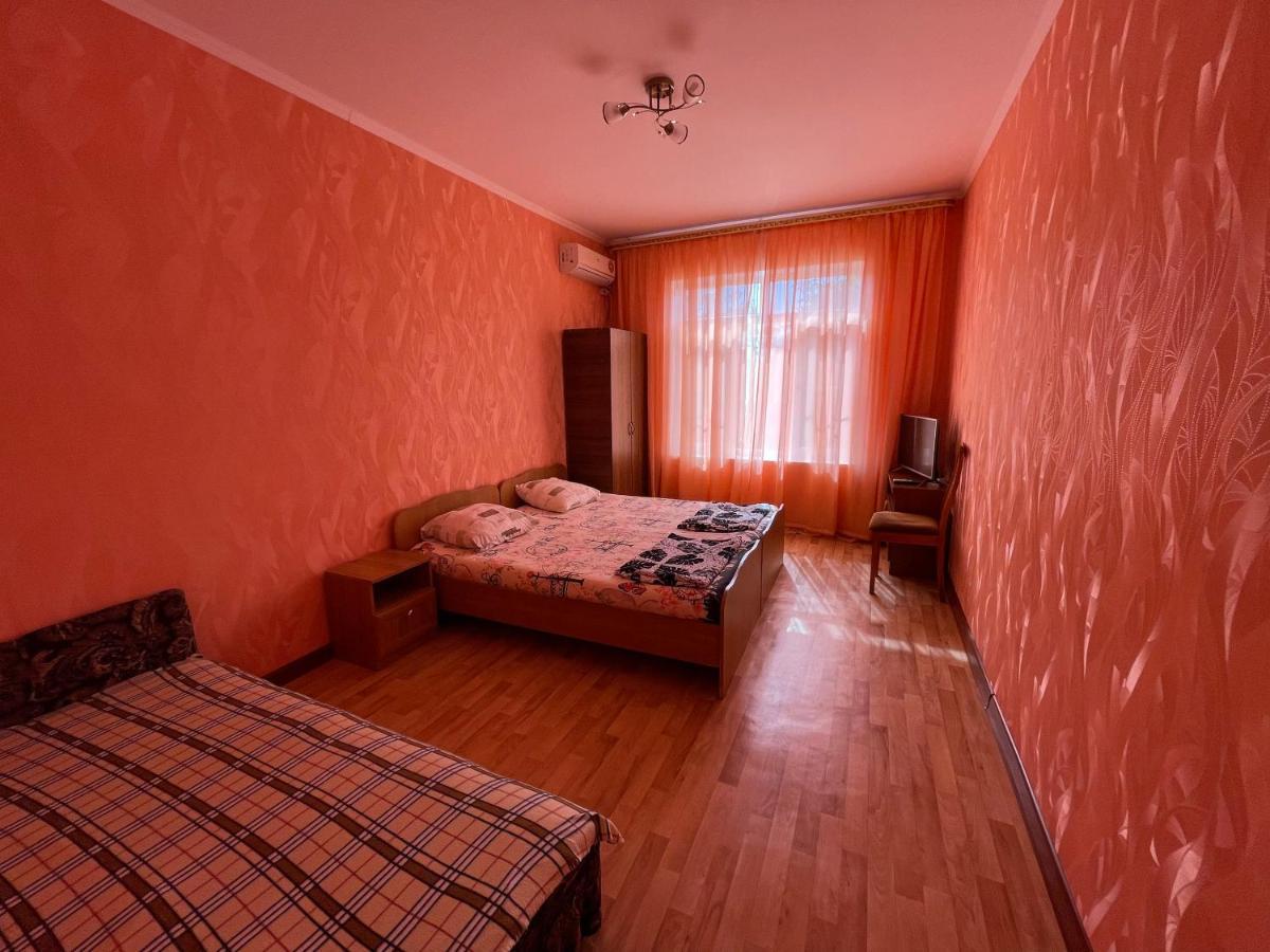 Гостевой Дом Светлана Hotel Leselidze Exterior foto