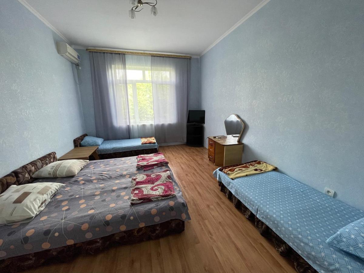 Гостевой Дом Светлана Hotel Leselidze Exterior foto